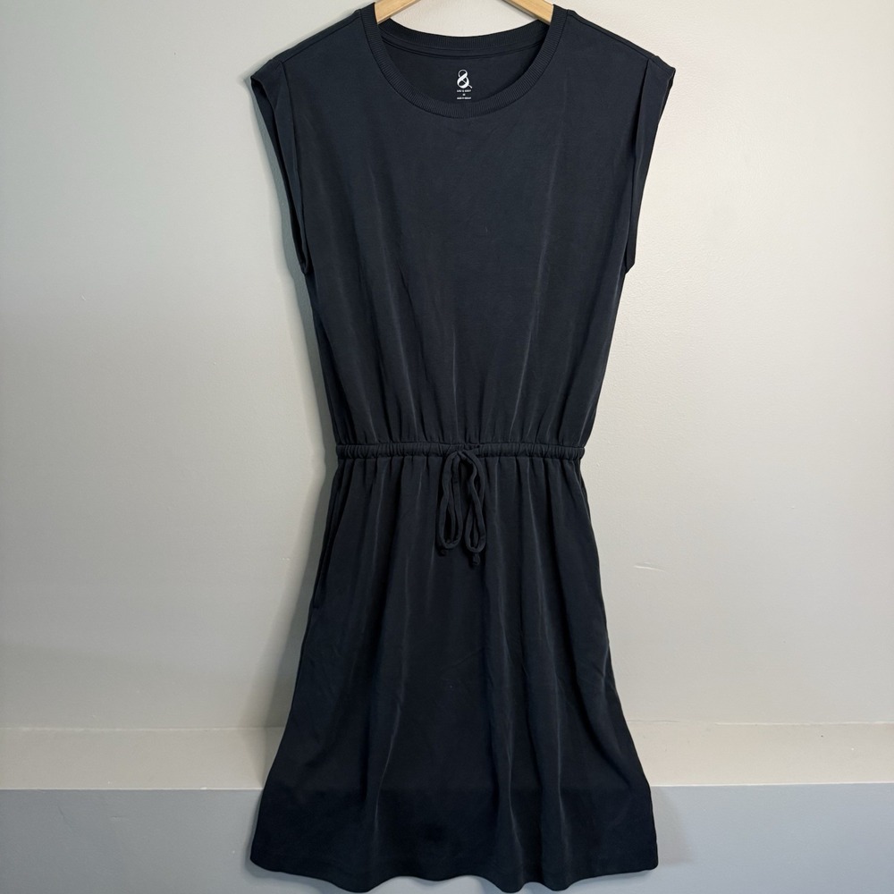 Lou & Grey Sleeveless Dress in Black, XS with Side Pockets
